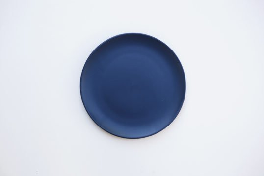 dark blue dinner plate hire