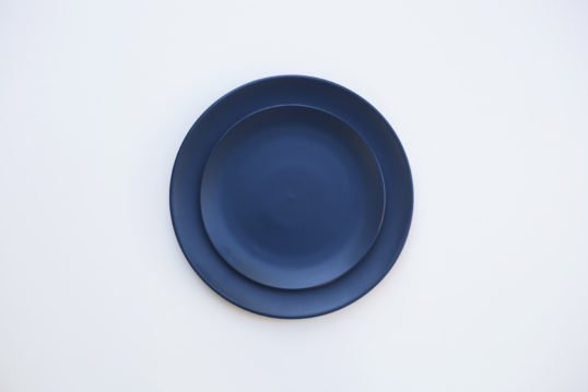 dark blue dinner plate hire